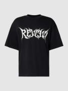 REVIEW Oversized T-Shirt mit TECHNO Label-Print in Black, Größe XS