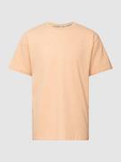 Colours & Sons T-Shirt mit Label-Stitching in Orange, Größe M
