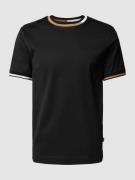 BOSS T-Shirt mit labeltypischen Kontraststreifen Modell 'Thompson' in ...