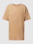 KARL KANI T-Shirt mit überschnittenen Schultern in Beige, Größe XS