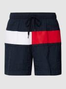 Tommy Hilfiger Regular Fit Badehose mit Kontrasteinsatz in Marine, Grö...