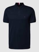 Tommy Hilfiger Regular Fit Poloshirt mit Label-Stitching in Marine, Gr...