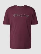 ARMANI EXCHANGE Regular Fit T-Shirt mit Label-Stitching in Bordeaux, G...