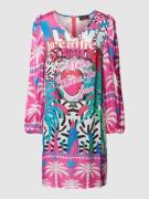 miss goodlife Knielanges Kleid mit V-Ausschnitt aus Viskose in Pink, G...
