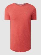 Tommy Jeans Slim Fit T-Shirt mit Logo-Stickerei Modell 'Jaspe' in Rot ...