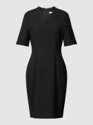 s.Oliver BLACK LABEL Knielanges Kleid mit V-Ausschnitt in Black, Größe...
