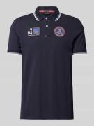 Christian Berg Men Regular Fit Poloshirt mit Label-Badges in Marine, G...