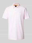 BOSS Orange Slim Fit Poloshirt mit Label-Print in Altrosa, Größe M