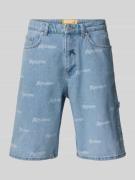 REVIEW Baggy Fit Jeansshorts mit Label-Print in Hellblau, Größe S