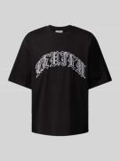 REVIEW T-Shirt mit Label-Stitching in Black, Größe S