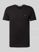Calvin Klein Jeans T-Shirt mit V-Ausschnitt Modell 'CK EMBRO' in Black...
