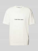 Calvin Klein Jeans T-Shirt mit Rundhalsausschnitt in Offwhite, Größe S