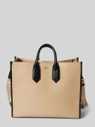 BOSS Handtasche mit Label-Details in Beige, Größe One Size