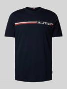 Tommy Hilfiger T-Shirt mit Label-Print in Marine, Größe L