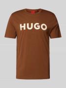 HUGO T-Shirt mit Label-Print Modell 'DULIVIO' in Mittelbraun, Größe L