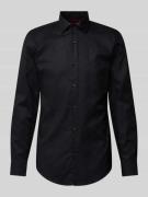 HUGO Slim Fit Business-Hemd mit Kentkragen Modell 'Kenno' in Black, Gr...