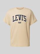 Levi's® T-Shirt mit Label-Print Modell 'RELAXED BABY TAB' in Beige, Gr...