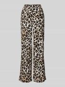 s.Oliver RED LABEL Comfort Fit weite Hose mit Leopard-Print in Beige, ...