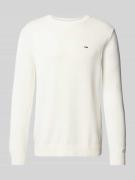 Tommy Jeans Strickpullover mit Logo-Stitching in Offwhite, Größe L