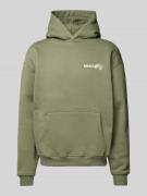 Multiply Apparel Oversized Hoodie mit Label-Print in Oliv, Größe L