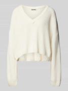 Review Cropped Strickpullover mit gerippten Abschlüssen in Offwhite, G...