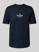 Tommy Hilfiger T-Shirt mit Label-Print in Marine, Größe L