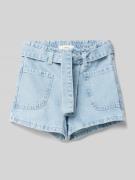 Mango Regular Fit Jeansshorts mit Bindegürtel in Hellblau, Größe 140