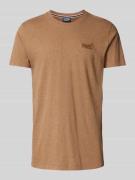 Superdry T-Shirt mit Label-Stitching in Beige, Größe XL