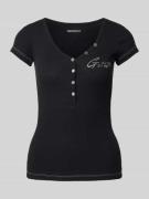 Guess T-Shirt mit Label-Print Modell 'HENLEY' in Black, Größe S