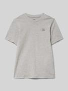 adidas Originals T-Shirt mit Label-Stitching in Mittelgrau Melange, Gr...