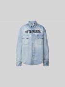 VETEMENTS Freizeithemd in Denim-Optik in Jeansblau, Größe L