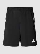 ADIDAS SPORTSWEAR Sportshorts mit Label-Badge in Black, Größe M