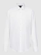 BOSS Regular Fit Businesshemd aus Uni Struktur in Weiss, Größe 45