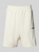 Low Lights Studios Regular Fit Sweatshorts mit Label-Print in Offwhite...