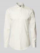 BOSS Slim Fit Businesshemd aus Feintwill in Ecru, Größe 41