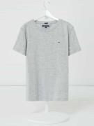 Tommy Hilfiger Teens T-Shirt aus Bio-Baumwolle in Mittelgrau Melange, ...