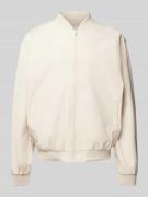 Jack & Jones Bomberjacke mit Stehkragen Modell 'CHARGE' in Offwhite, G...