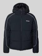 REVIEW Steppjacke mit Reißverschlusstaschen und Label-Detail in Black,...