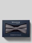 Willen Seidenfliege mit Strukturmuster in Sand, Größe 1