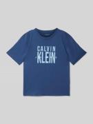 Calvin Klein Jeans T-Shirt mit Label-Print in Blau, Größe 152