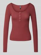 Pieces Slim Fit Langarmshirt mit Baumwolle Modell 'KITTEN' in Bordeaux...