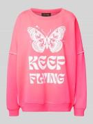 miss goodlife Oversized Sweatshirt mit Motiv- und Statement-Print in P...