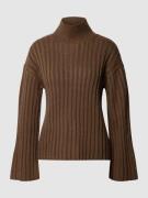 OPUS Strickpullover mit Trompetenärmel Modell 'Pory' in Dunkelbraun, G...