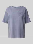 Jake*s Casual T-Shirt mit Motiv-Stitching in Jeansblau, Größe L