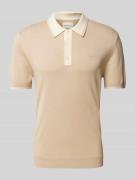 Gant Slim Fit Poloshirt mit Label-Stitching in Beige, Größe 5XL