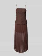 Forever New Leinencocktailkleid mit Plisseefalten in Schoko, Größe 44