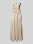 Amy Lynn Cocktailkleid mit Raffungen Modell 'Shyla' in Offwhite, Größe...