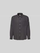 Wood Wood Relaxed Fit Freizeithemd mit Brusttasche in Mittelgrau, Größ...
