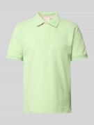 Gant Regular Fit Poloshirt mit Label-Stitching in Apfel, Größe L