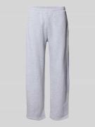 REVIEW Straight Leg Sweatpants mit Label-Print in Hellgrau Melange, Gr...